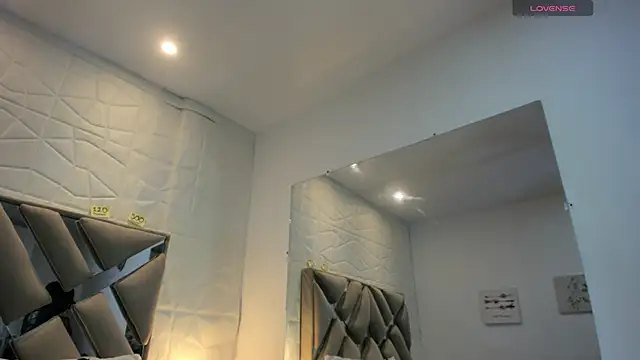 Snapshot of raquell_moore chatting on October 2025 01:14:01 AM raquell moore online show from October 2025 01:14:01 AM