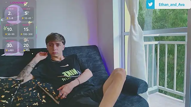 ethan and ava online show from November 2025 01:07:02 PM