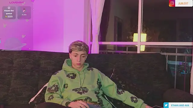 ethan and ava online show from May 2026 02:18:01 AM