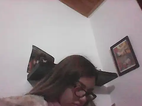 Snapshot of VittoriaTaylor chatting on January 2025 12:40:02 PM VittoriaTaylor online show from January 2025 12:40:02 PM