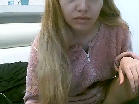 Snapshot of VittoriaTaylor chatting on October 2025 03:33:02 PM VittoriaTaylor online show from October 2025 03:33:02 PM