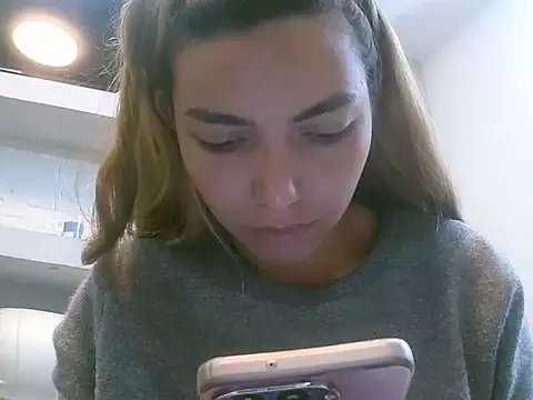 Snapshot of VittoriaTaylor chatting on February 2026 12:44:02 PM VittoriaTaylor online show from February 2026 12:44:02 PM