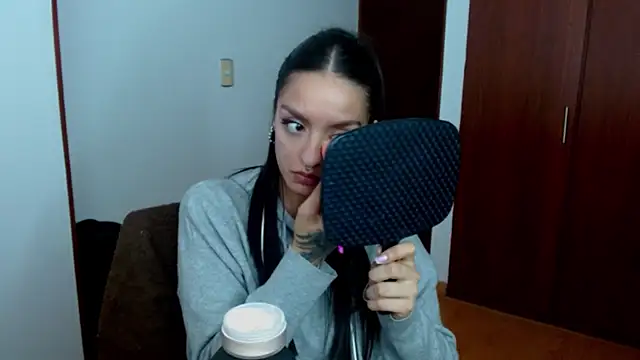 ravenvancleef online show from January 2025 09:37:01 PM