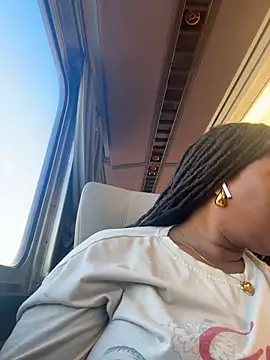 xoxoHotCoCo online show from March 2026 09:08:02 PM