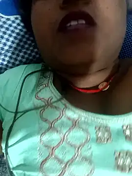 Snapshot of Amisha-Mishra chatting on April 2026 09:43:01 AM Amisha-Mishra online show from April 2026 09:43:01 AM