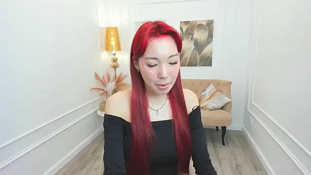 AnnaReyla online show from May 2026 11:18:02 AM