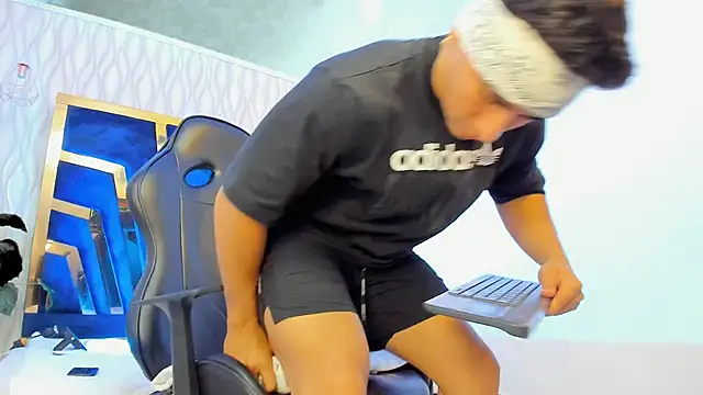 Brad Summer online show from March 2025 02:17:02 AM