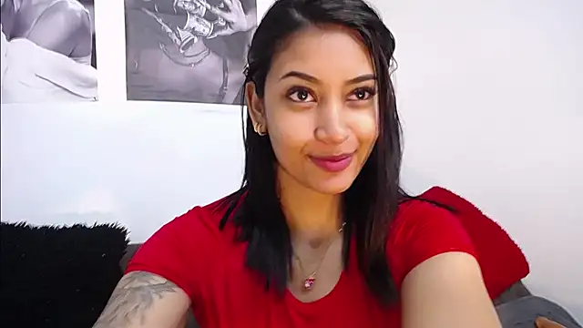 loretahorny online show from October 2025 01:42:02 PM