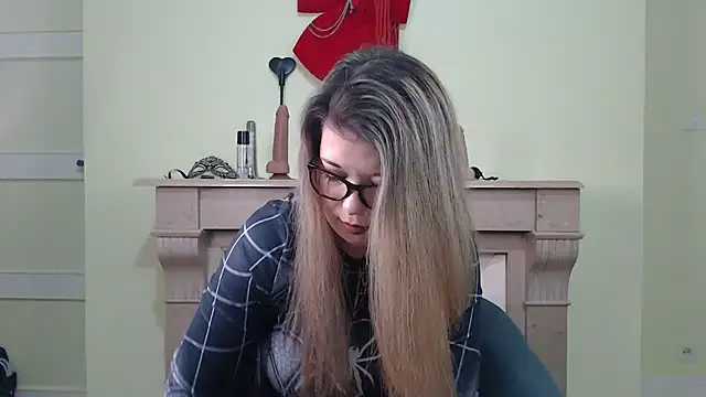 kamilalova online show from February 2026 01:32:02 PM