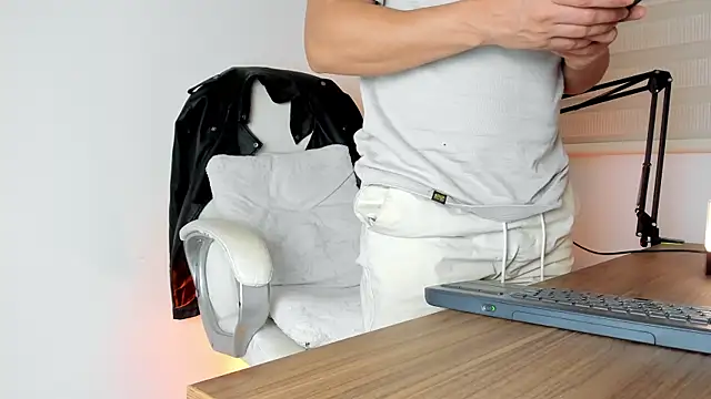 Fraannco online show from January 2025 12:57:02 AM