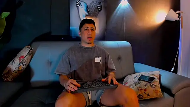 Fraannco online show from January 2025 08:54:01 PM