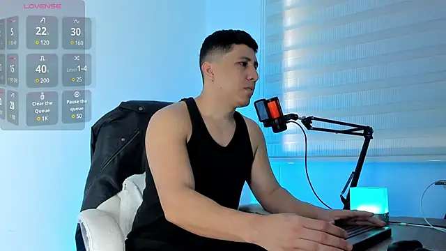 Fraannco online show from February 2025 02:01:01 PM