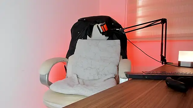 Fraannco online show from February 2025 02:35:02 PM