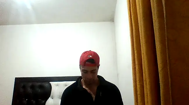 Snapshot of davidcr89 chatting on February 2025 12:04:01 AM davidcr89 online show from February 2025 12:04:01 AM