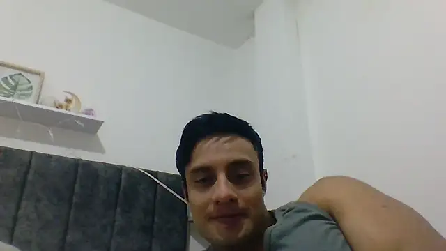 Snapshot of davidcr89 chatting on November 2025 12:09:01 AM davidcr89 online show from November 2025 12:09:01 AM