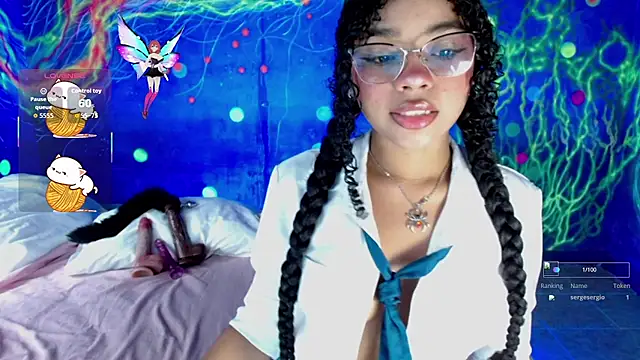 Snapshot of lucie_petite chatting on November 2025 06:35:02 PM lucie petite online show from November 2025 06:35:02 PM