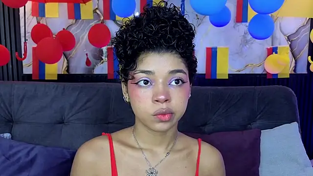 lucie petite online show from July 2026 06:26:01 PM