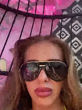 Snapshot of SexySofia_69 chatting on May 2026 02:45:02 PM SexySofia 69 online show from May 2026 02:45:02 PM