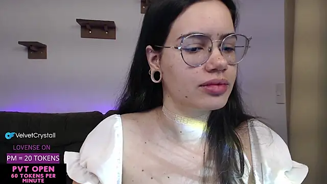 crystalll room online show from September 2025 05:35:02 AM