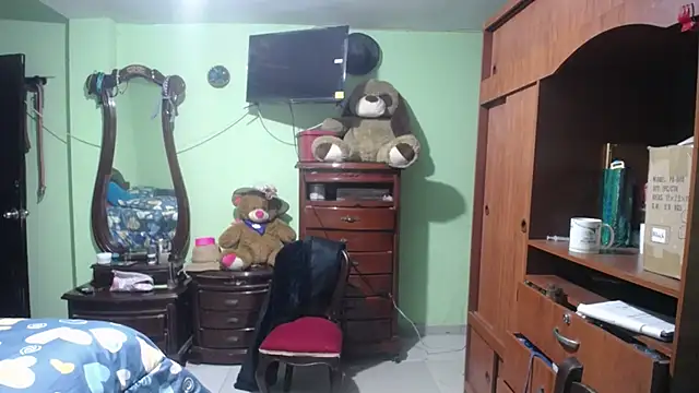 jazmin mature  online show from February 2025 10:26:01 AM