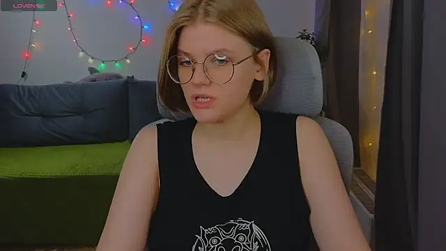 Snapshot of _JessieVibes chatting on November 2025 01:33:02 PM JessieVibes online show from November 2025 01:33:02 PM