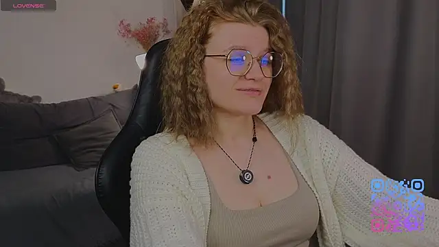  JessieVibes online show from July 2026 01:37:01 PM