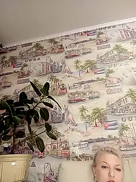 Snapshot of Anesteishen chatting on January 2025 06:35:01 AM Anesteishen online show from January 2025 06:35:01 AM