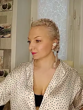 Snapshot of Anesteishen chatting on November 2025 11:49:02 AM Anesteishen online show from November 2025 11:49:02 AM