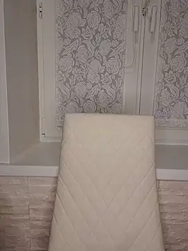 Snapshot of Anesteishen chatting on November 2025 04:37:01 AM Anesteishen online show from November 2025 04:37:01 AM