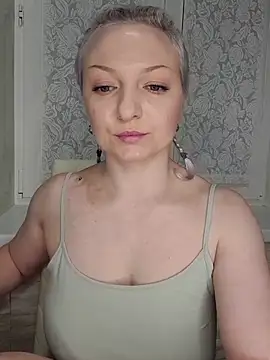 Snapshot of Anesteishen chatting on December 2025 04:52:01 AM Anesteishen online show from December 2025 04:52:01 AM