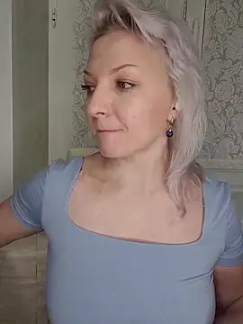 Snapshot of Anesteishen chatting on December 2025 01:46:02 AM Anesteishen online show from December 2025 01:46:02 AM