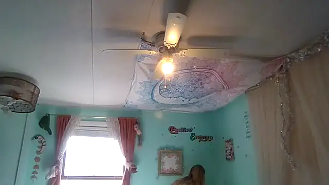 hunybunz69 online show from March 2025 03:59:01 PM