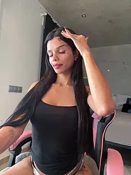 Rosariolovex online show from February 2025 04:00:02 PM