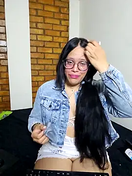 Snapshot of katrina29 chatting on September 2025 12:00:02 AM katrina29 online show from September 2025 12:00:02 AM