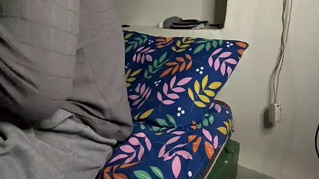 Snapshot of hot_hunk_boy chatting on December 2025 07:09:01 PM hot hunk boy online show from December 2025 07:09:01 PM