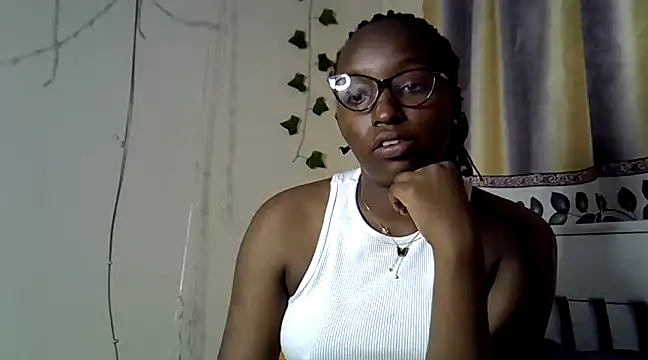 Snapshot of Vprettieeer chatting on January 2025 05:51:02 PM Vprettieeer online show from January 2025 05:51:02 PM