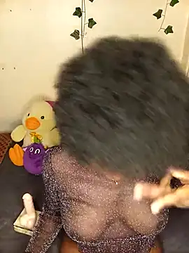 Snapshot of Vprettieeer chatting on February 2025 02:50:02 AM Vprettieeer online show from February 2025 02:50:02 AM