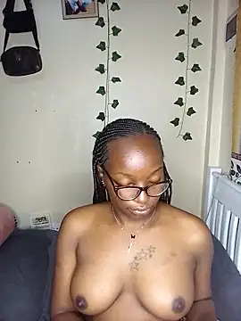 Snapshot of Vprettieeer chatting on March 2025 03:08:01 AM Vprettieeer online show from March 2025 03:08:01 AM