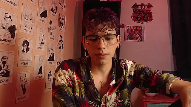 Snapshot of Mickey_Magic chatting on January 2025 04:10:02 AM Mickey Magic online show from January 2025 04:10:02 AM