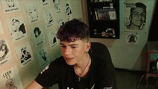 Snapshot of Mickey_Magic chatting on January 2025 08:53:02 AM Mickey Magic online show from January 2025 08:53:02 AM