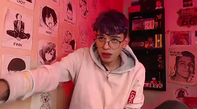 Snapshot of Mickey_Magic chatting on February 2025 03:41:02 AM Mickey Magic online show from February 2025 03:41:02 AM