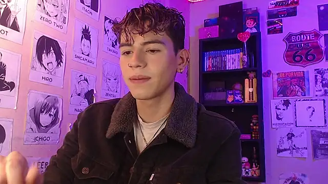 Snapshot of Mickey_Magic chatting on February 2025 03:32:01 AM Mickey Magic online show from February 2025 03:32:01 AM