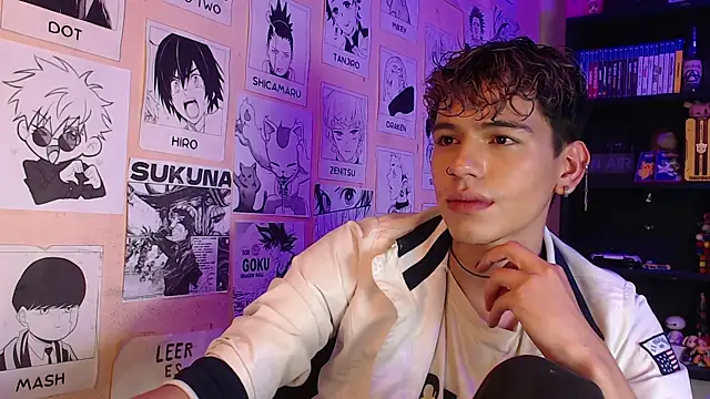 Snapshot of Mickey_Magic chatting on March 2025 07:47:02 AM Mickey Magic online show from March 2025 07:47:02 AM