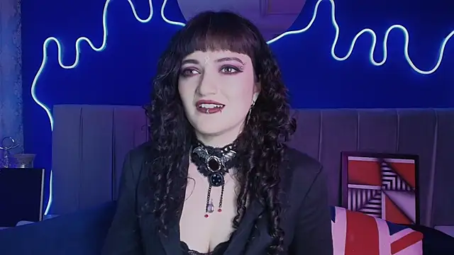 JeanneSabatier online show from July 2026 08:18:02 PM