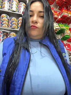 Miia Jazmin online show from July 2026 07:17:01 PM