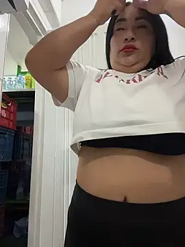 Miia Jazmin online show from July 2026 01:09:02 PM