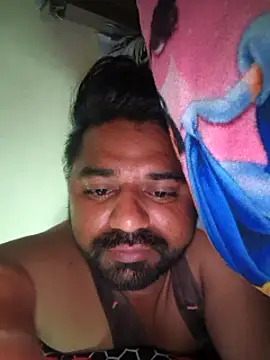 Snapshot of Raziv_komal143 chatting on March 2025 02:15:02 AM Raziv komal143 online show from March 2025 02:15:02 AM