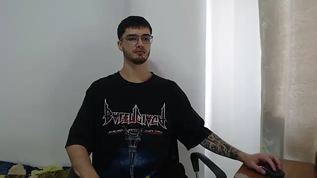 Aleex Miller online show from October 2025 08:07:02 PM