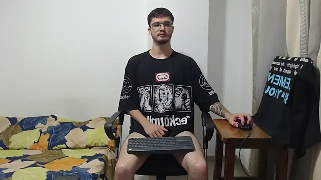 Aleex Miller online show from October 2025 12:43:01 AM