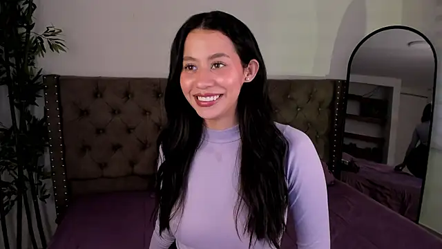 hannah brady online show from February 2025 08:31:01 PM